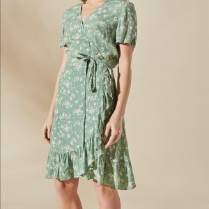 Louizon French boutique NWT wrap dress Sage green ruffle detail